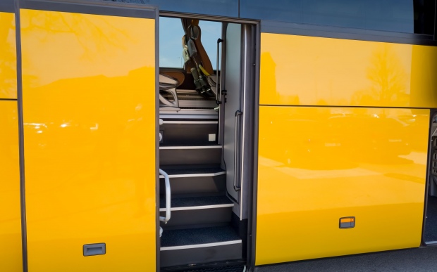 Autobusu noma SETRA S 517 HDH